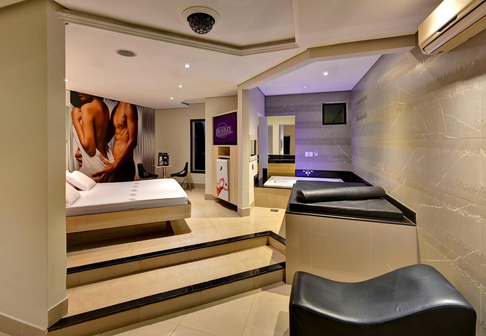 Deslize Motel 4 Uberlândia Buitenkant foto